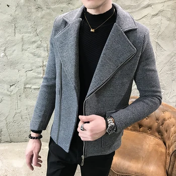 

2019 New Autumn Winter stripe Men's short Woolen Coat Diagonal zipper Design Tide man Casual Man Warmth Overcoat Windbreaker