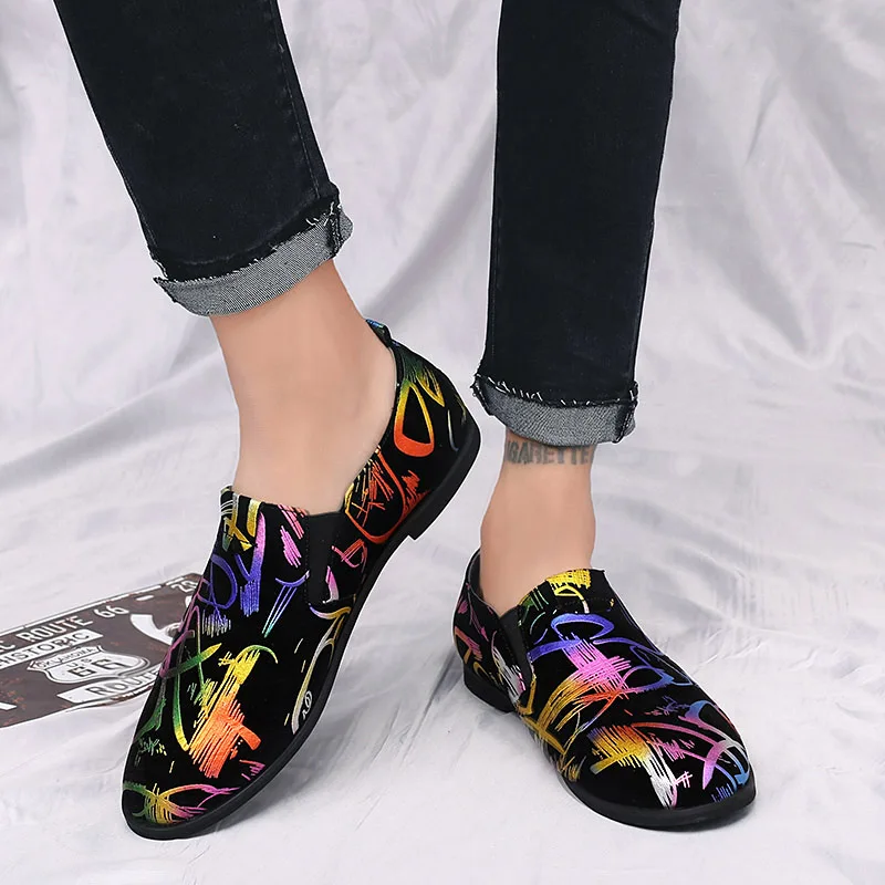 mixed colors men leather casual shoes wedding dress male footwear painted letter italian boy flats fashion oxford shoes for men (16)