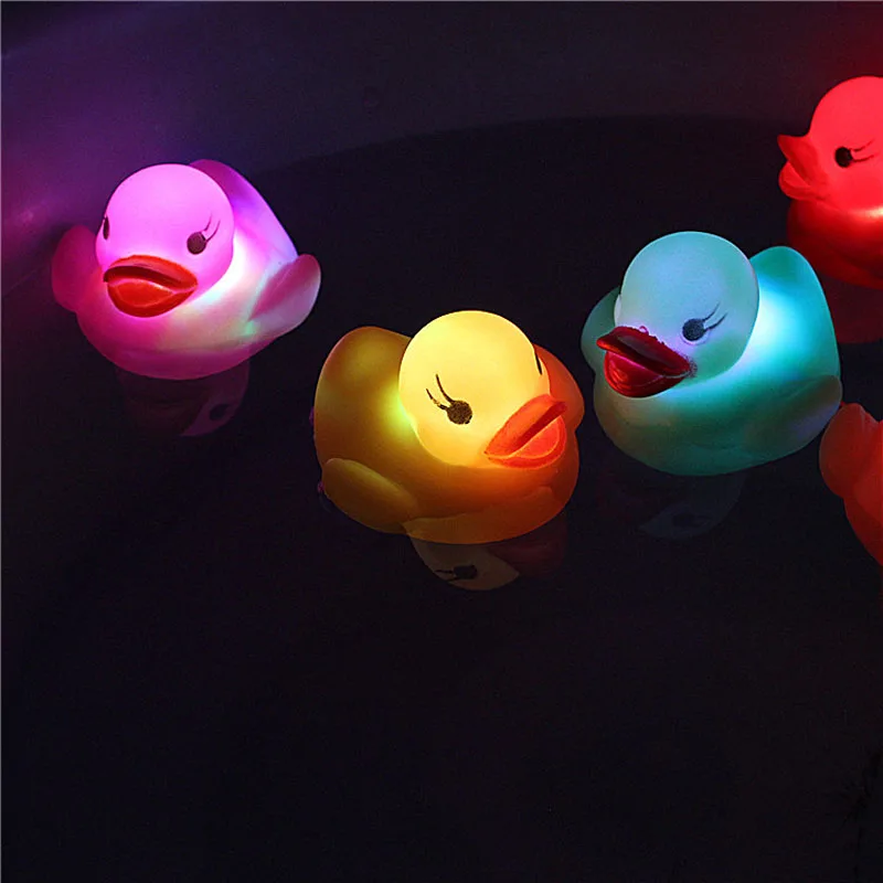 Baby Dolphin Bath Toys Kids Led Lighting Up Water Floating Toy Glowing Beach Toys for Children Luminous Swim Rubber Ducks Toys