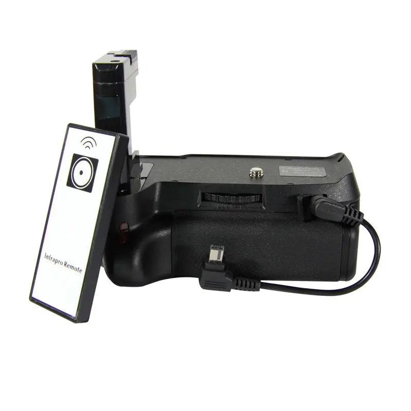 

D5500 D5600 Battery Grip + IR Remote Control+ AA Battery Solt for Nikon D5500 D5600 Digital SLR Camera, EN-EL14.