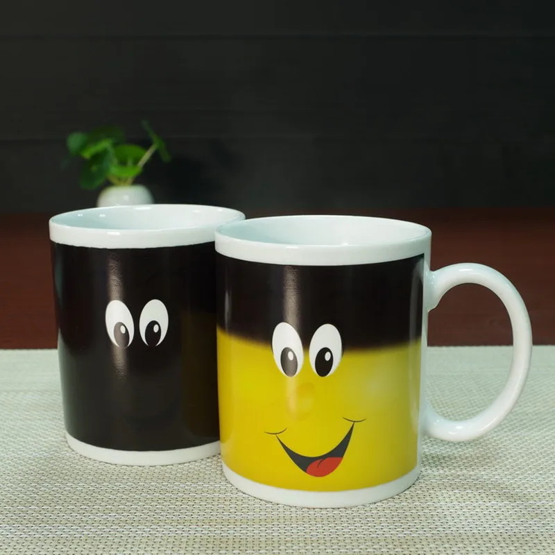 

New Arrive Smile Temperature Sensing Color Changing Mug Magical Chameleon Coffee Mug Milk Tea Cup Novelty Gifts 330ml