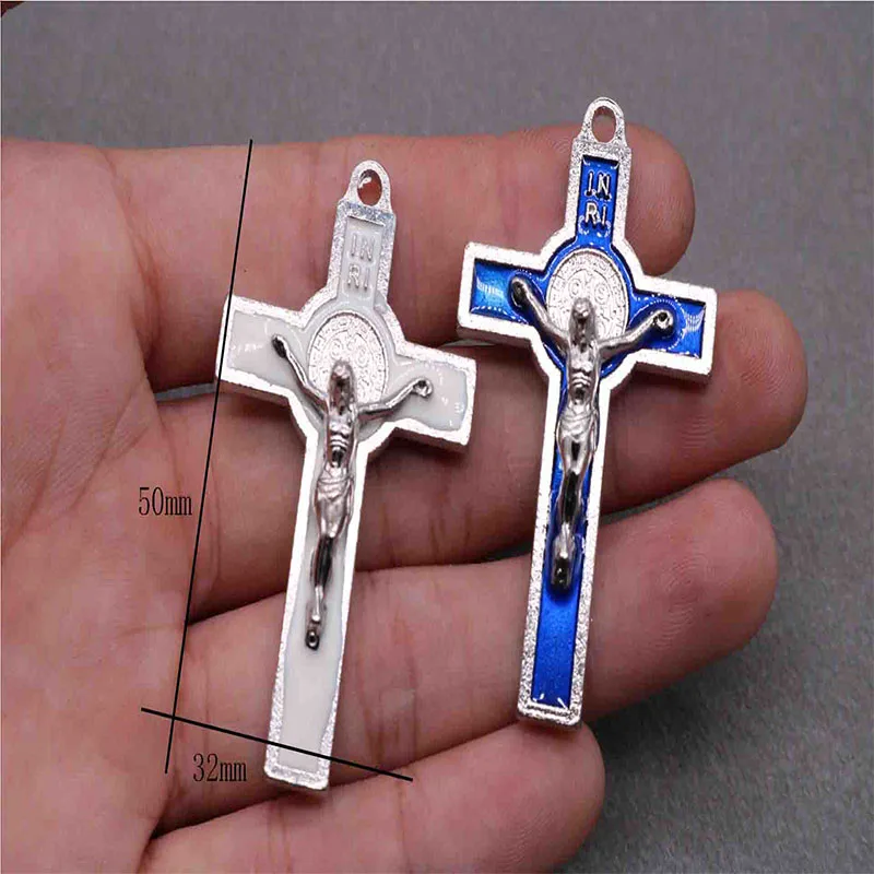 

30 pieces of Saint Benedict's cross medal medal cross spacer charm alloy pendant handmade jewelry DIY