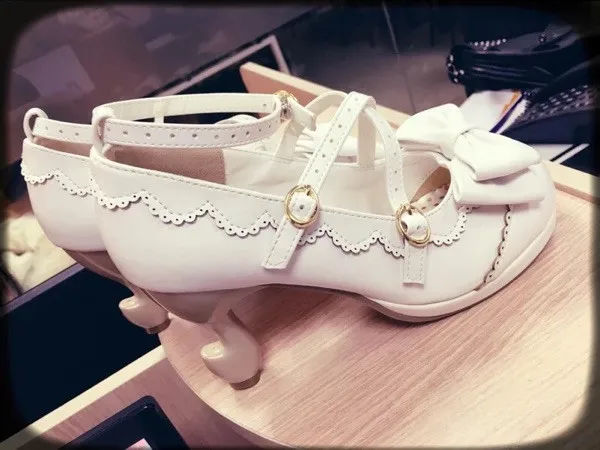 

2019 Hot sale Japanese Mori girl Lolita round head White and Black High heel Shoes with Bow Lovely Style