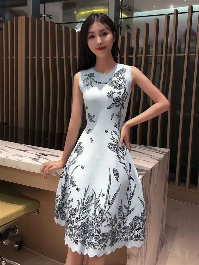 

High Quality Vestidos Tank Sleeveless Jacquard A Line Women Bandage Dress Nightclub Dress Celebrity Evening Party Dress