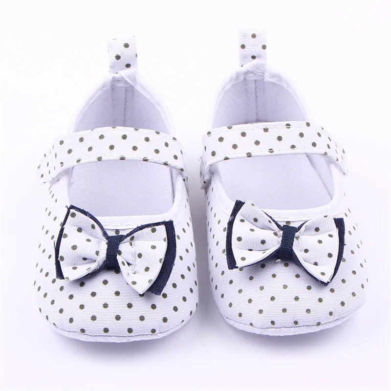 

Newborn Infant Girl Boy Shoes Comfortable and Soft Sole Cotton Polka Dot Crib Shoes Anti-Slip Shoes For 3-12Months Baby