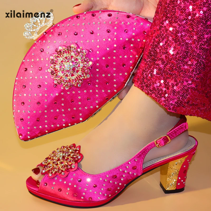 D722 2 38-42 RMB210 7.4CM