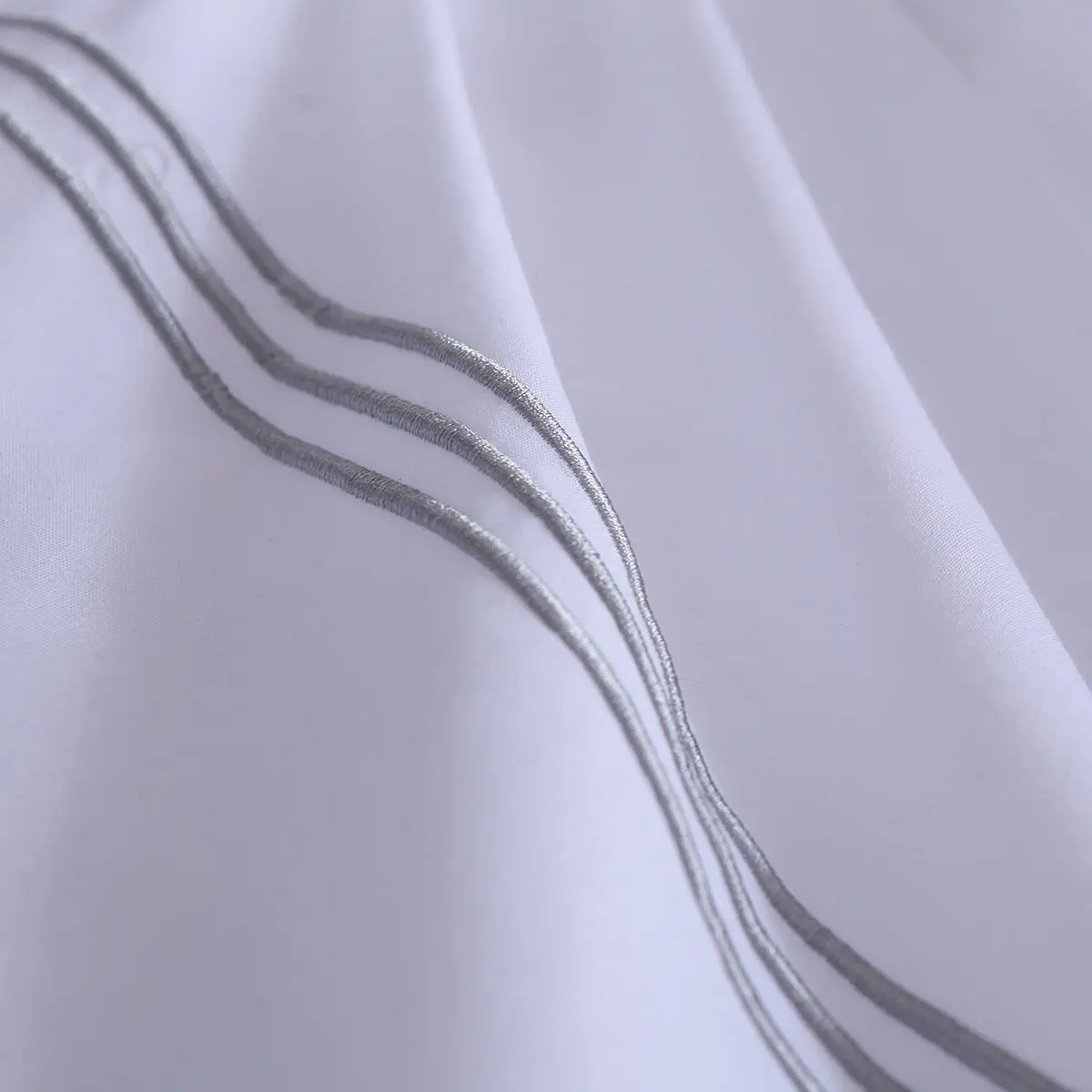 Роскошная вышивка полиэстер мягкий пододеяльник набор королева король размер простые однотонные белые постельные принадлежности для отеля наборы пододеяльник+ 2 наволочки