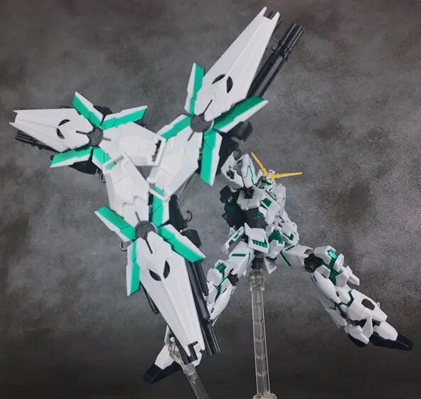 

BAOFENG model robot Gundam Front Tokyo TRABTECH unicorn mecha with shirld metal body frame 1/144 model kit toy finished goods
