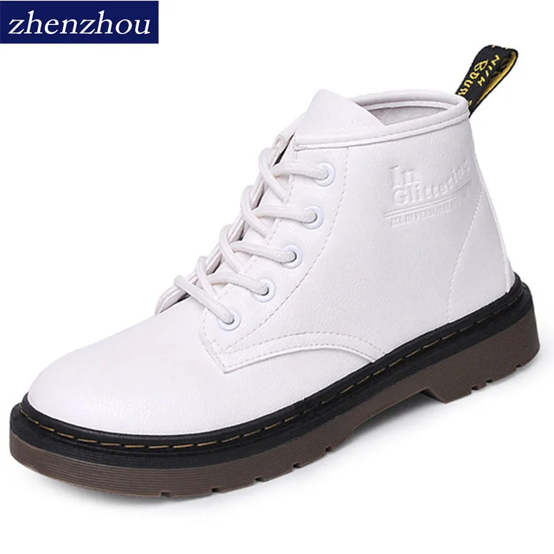 

Free shipping Zhenzhou 2017 new autumn/winter British flat boots students' rough and short boot with Martin boots
