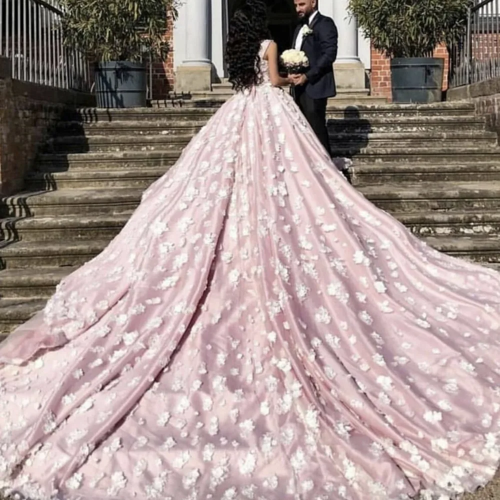

Gorgeous Blush Pink Lace Wedding Gowns 2019 Dubai Luxury Puffy Bridal Dresses Custom Made Lace Up Vestido De Noiva Casamento