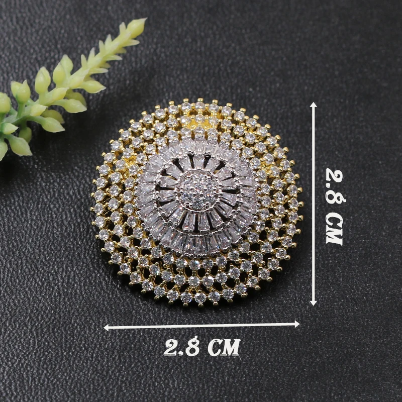 

Lanyika Fashion Jewelry Exquisite Hollow Design Round Micro Brooch Pendant Dual Use for Wedding Party Sandblasting Popular Gift