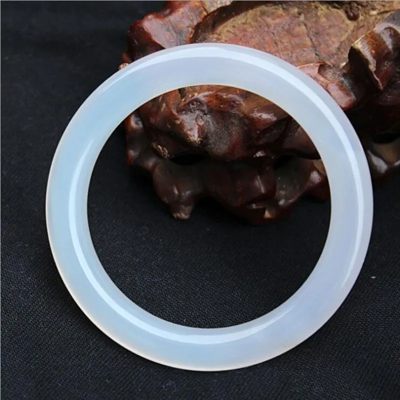 

yu xin yuan Fine jewelry Natural white round agate women jade bangle fashion woman's jewelry 56-64mm