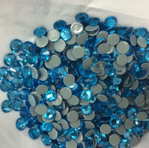 Free Shipping! 1440pcs/bag ss16 (3.8--4.0mm) High Quality DMC Aquamarine Iron On Rhinestones / Hot fix Rhinestone | Красота и
