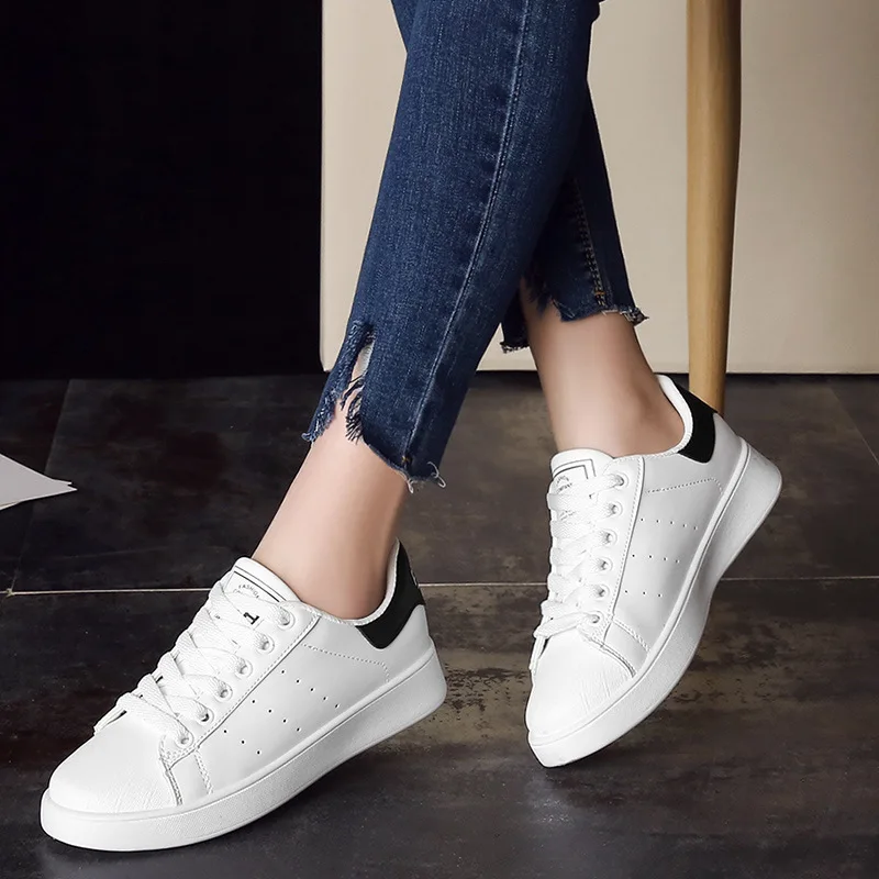 

2019 new breathable fashion men's and women's Korean summer
