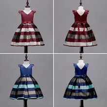 Модное нарядное милое летнее платье 2 стиля, платье трапециевидной формы в полоску с рукавами-лепестками и бантом для маленьких девочек