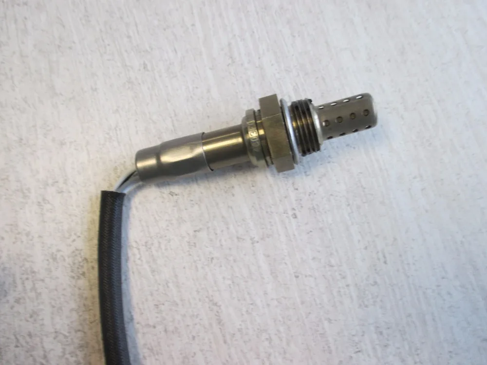 Universal Lambda Oxygen Sensor O2 Fit For Chevy Suburban