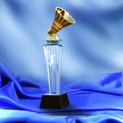CTAS0029 новый дизайн Индивидуальный хрустальный трофей с металлическим бадминтон спортивные сувениры стеклянные игры чемпионов Кубок для