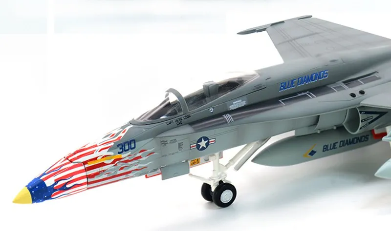 1: 72 F/A-18 Hornet VFA-146 голубые бриллианты multirole combat jet предварительно построенное хобби Коллекционная авиация готовая пластиковая модель