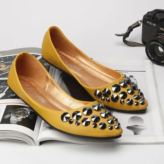 

Spring Women Moccasins Leather Single Shoes Pointed Toe Flats Rhinestone Casual Loafers Ladies Slip On Shallow Comfort Shoes