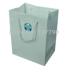 Заказной печатный логотип Подарочная бумажная сумка/перерабатываемая упаковка белый бумажный пакет 25x34x9 см