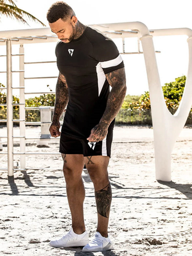 GYMLOCKER 2019 new men's sets T-shirt+shorts Brand gyms Bodybuilding slim fit set men Fitness Quick-drying splice clothes