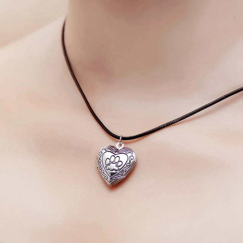 Cat Dog Memory Locket Necklace Paw Footprint Necklace New Photo Frame Pendant Pet Silver/Gold Color Mother`s Day Gift Cat Dog Memory Locket Necklace Paw Footprint Necklace New Photo Frame Pendant Pet Silver/Gold Color Mother`s Day Gift
