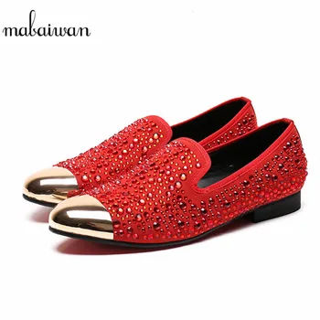 

Mabaiwan 2018 Fashion Casual Men Shoes Suede Loafers Red Crystal Slipper Wedding Dress Shoes Men Gold Pointed Toe Party Flats
