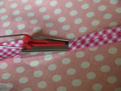 Sewing Accessories Bias Tape Makers - 5 size 6mm 9mm 12mm 18mm 25mm bias binding tape maker 4 size and 5 size choose 9mm