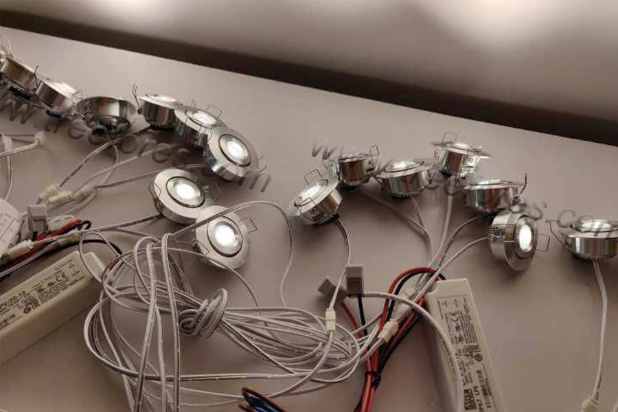 3W 12V 24VDC Мини Светодиодный точечный светильник потолочный светильник 300Lm CREE точечное Освещение COB для витрины Дисплей вина светильник CE по ограничению на использование опасных материалов в производстве