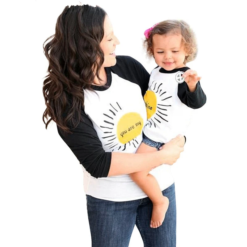 

LILIGIRL Long-Sleeve Mom and Daughter Cartoon T-shirt Tops 2019 New Mother Father Daughter Son Shirt for Family Matching Clothes
