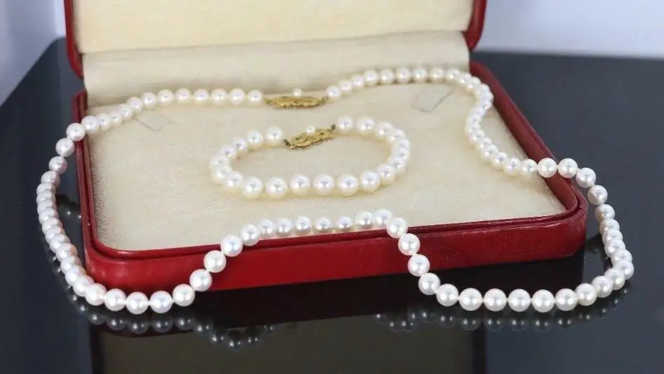 

SET OF 9-10MM SOUTH SEA ROUND WHITE PEARL NECKLACE 18"&bracelet 7.5-8