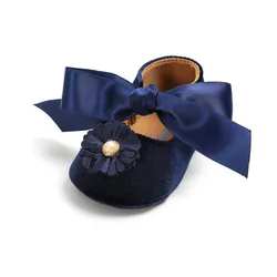 Nuevo Otoño Zapatos de Bebé Niña Grande Mariposa Nudo Terciopelo Princesa Zapatos Encantadora Flor Suela de Goma Superficial Primeros Caminantes al por Mayor Nuevo Otoño Zapatos de Bebé Niña Grande Mariposa Nudo Terciopelo Princesa Zapatos Encantadora Flor Suela de Goma Superficial Primeros Caminantes al por Mayor