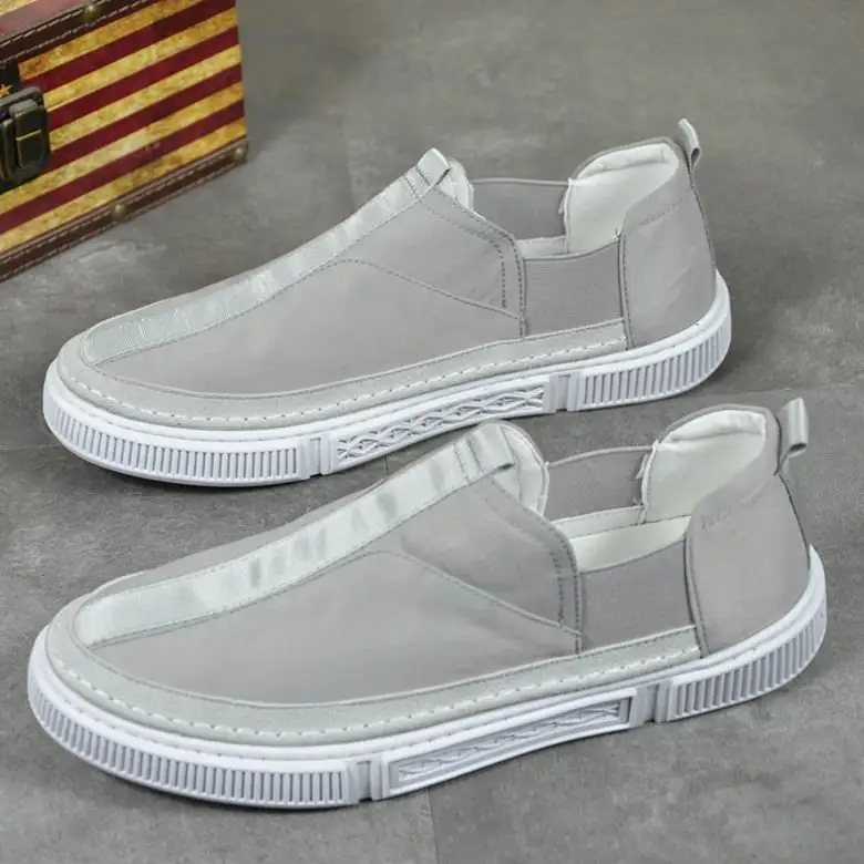

ERRFC New Arrival Luxury Mens Grey Casual Shoes Fashion Breathable Mesh Man Chelsea Shoes White Slip On Spring Fall Zapato 38-43