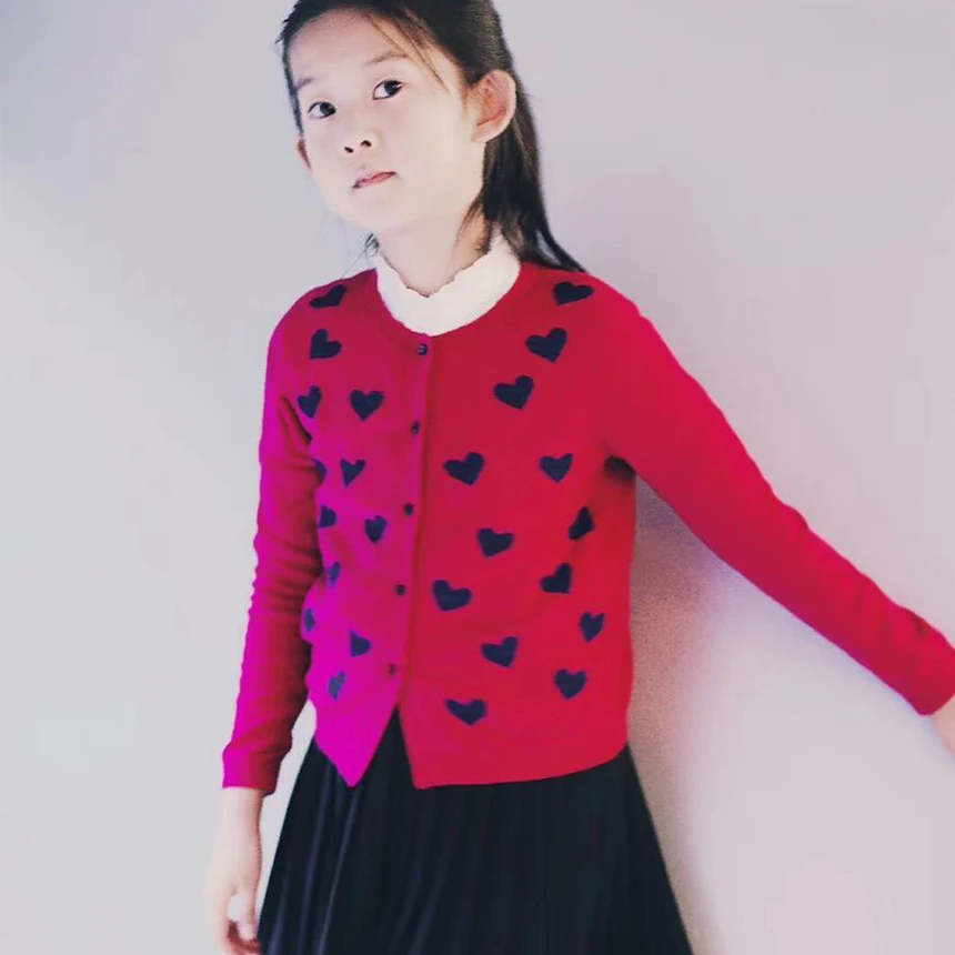 Autumn Winter Baby Girl Sweater Casual Style Girl Cotton Cardigan Long Sleeve O-neck Solid Heart Pattern Children Sweater Autumn Winter Baby Girl Sweater Casual Style Girl Cotton Cardigan Long Sleeve O-neck Solid Heart Pattern Children Sweater