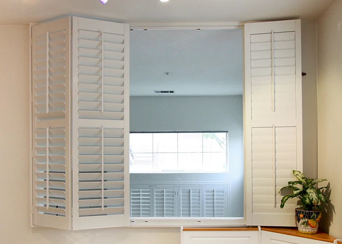 89mm Louver Plantation Shutter In Blinds Shades Shutters