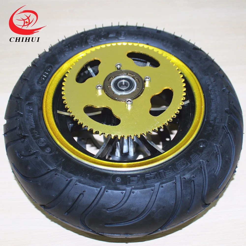 scooter with 2 rear wheels