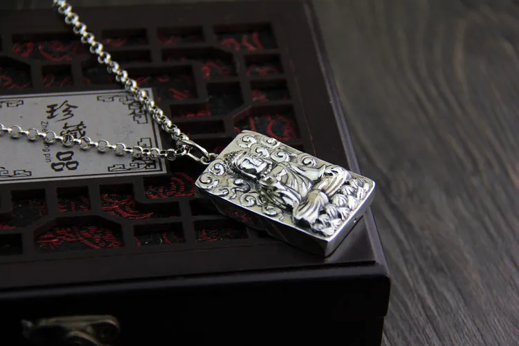 silver-sakyamuni-pendant001c