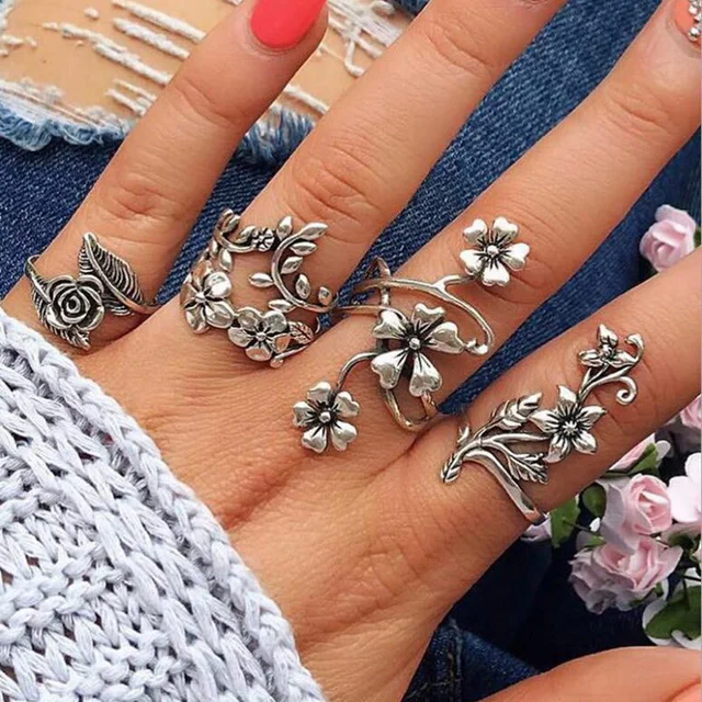 New Antique Silver Colour 4 Pcs/ Set Punk Flowers Leaves Hollow Rose Silver Ring New Antique Silver Colour 4 Pcs/ Set Punk Flowers Leaves Hollow Rose Silver Ring
