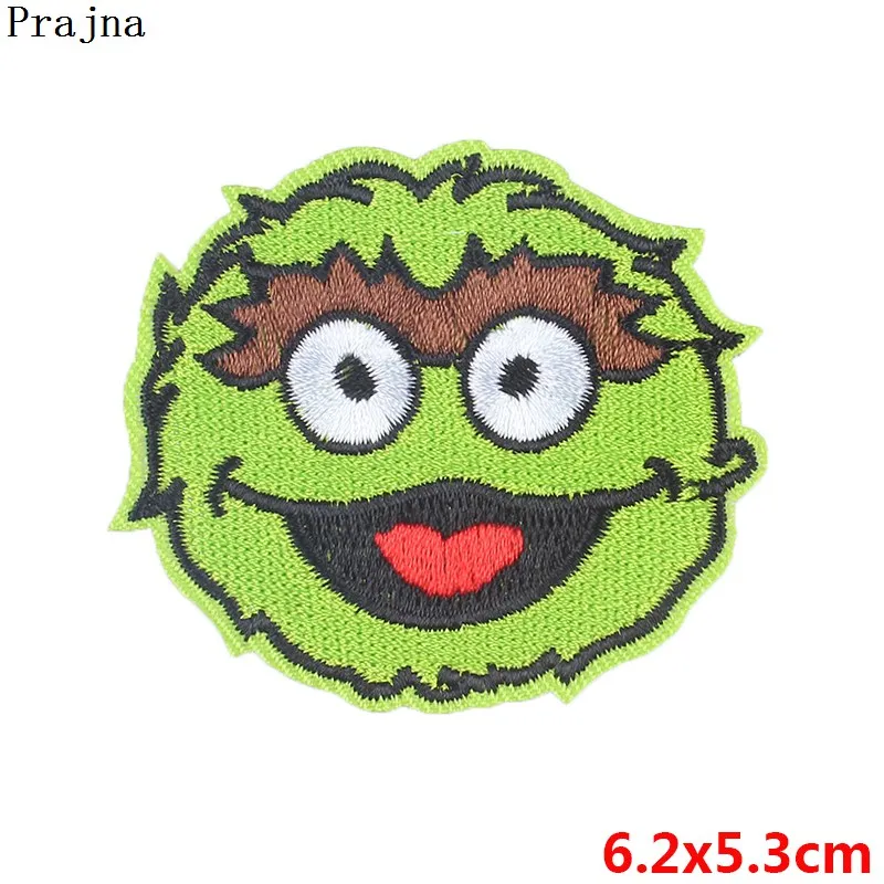 Prajna Sesame Street Elmo Patches Iron-On Embroidered Patch Cute Monkeys Accessories For Clothing DIY Stickers On Kids T-shirt - Цвет: Черный никель