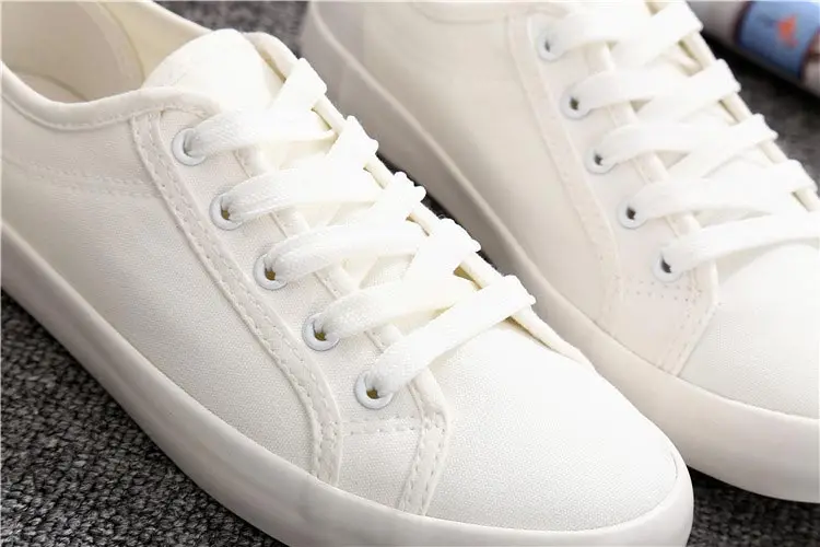 3440726978_407874124