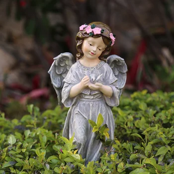 

Creative Missia Angel Elf Wearing A Wreath Stroking The Pigeon Statue Home Decoration Crafts Room Objects Office Resin Figurines
