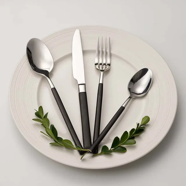 food plating utensils