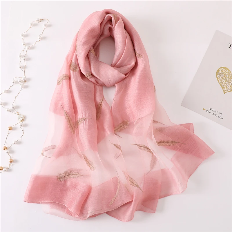 Шелковый шерстяной шарф Женская мода перо вышивка Шаль Обертывание Элегантный женский солнцезащитный шарф Зимний шейный шарф хиджаб femme - Цвет: ZSYM01 pink