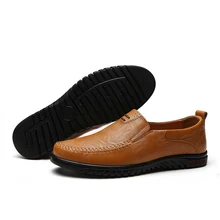 Big Size New Arrival Split Leather Men Casual Shoes Fashion Top Quality Driving Moccasins Slip On Loafers Men Flat Shoes 36~46