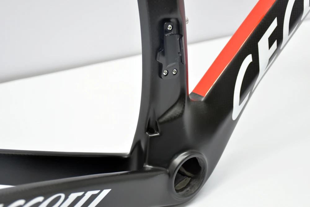 Perfect 2019 Ceccotti newest carbon road bike frame Di2 And Mechanical T1000 customized UD/3K/1K bicycle frame 3 Perfect 2019 Ceccotti newest carbon road bike frame Di2 And Mechanical T1000 customized UD/3K/1K bicycle frame 3