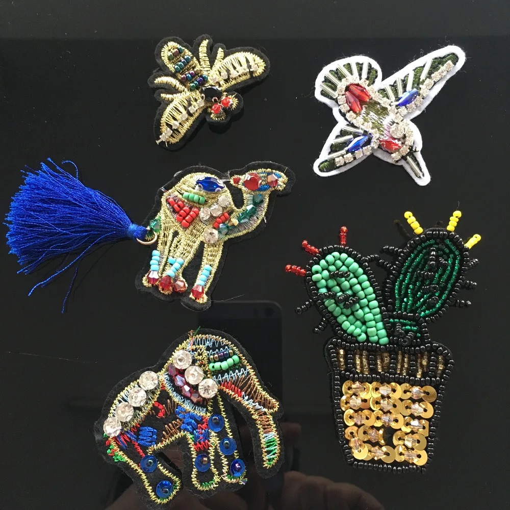 

Insect handmade applique cystal rhinestones bead embroidered DIY sew patch bee hummingbird camel elephant cactus cati animal