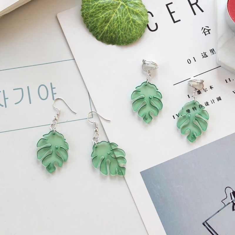 

Green Leaves Earrings For Women Fashion Jewelry 2019 Crystal Korea Style earrings Simple And Beautiful Gifts women accessories