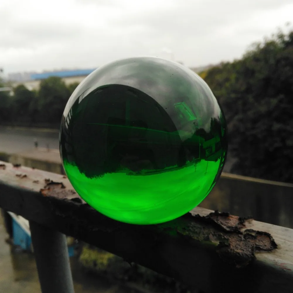

DSjuggling Green 65mm Magic Ball Contact Juggling Acrylic Ball