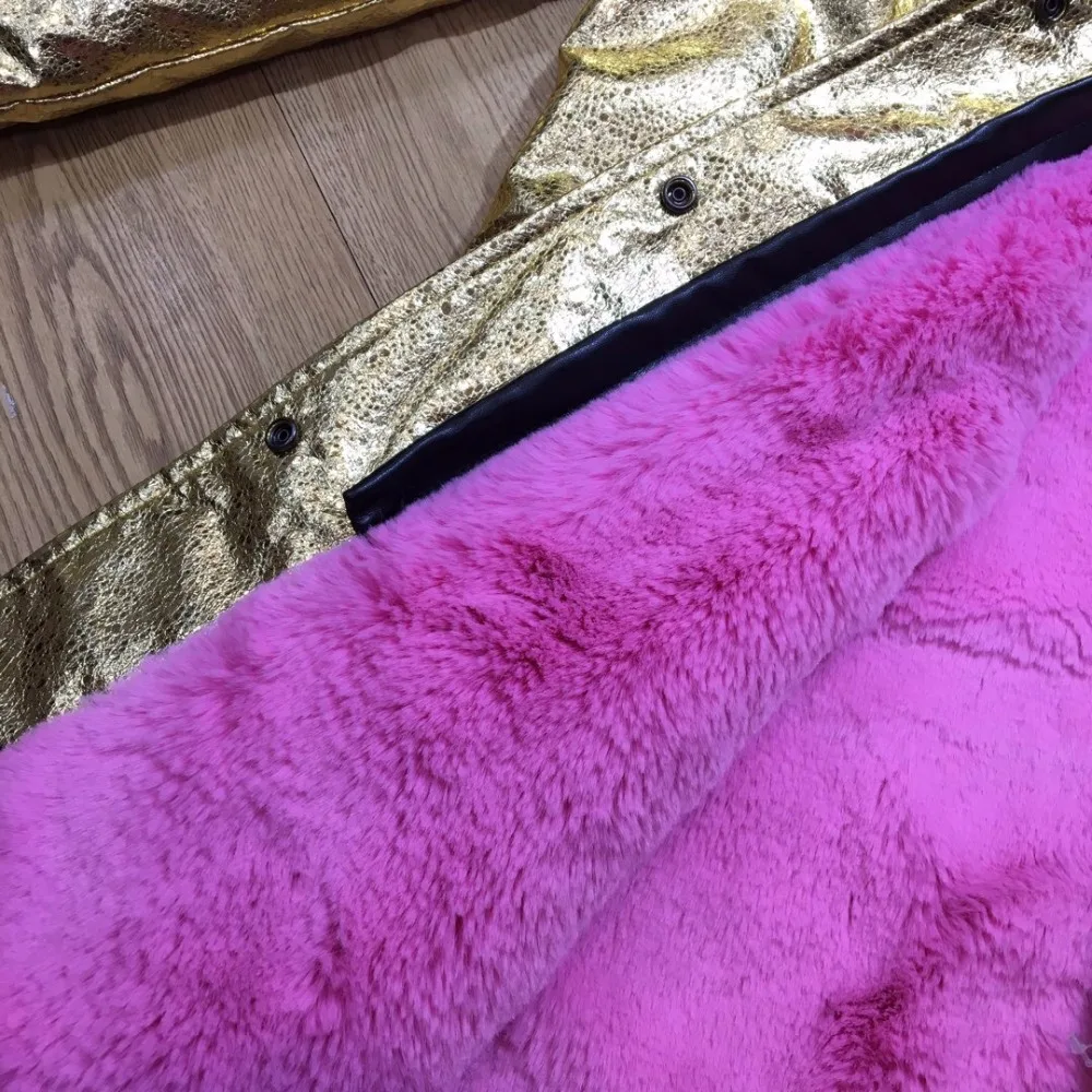 Женская куртка с капюшоном Mhnkro золотистая блестящая большим воротником из