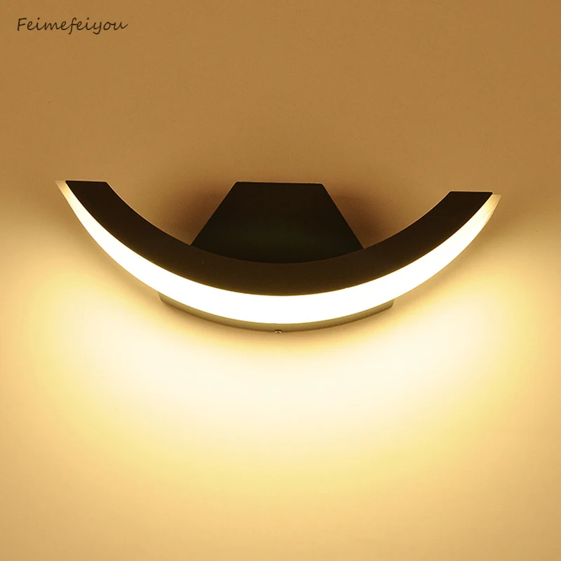 Feimefeiyou outdoor balcony stairs Engineering villa wall light of corridor light Waterproof wall lamp arc style